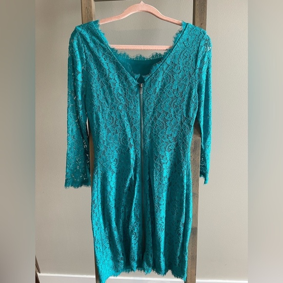 Diane Von Furstenberg
Teal Zarita Stretch Lace Dress - Picture 4 of 10